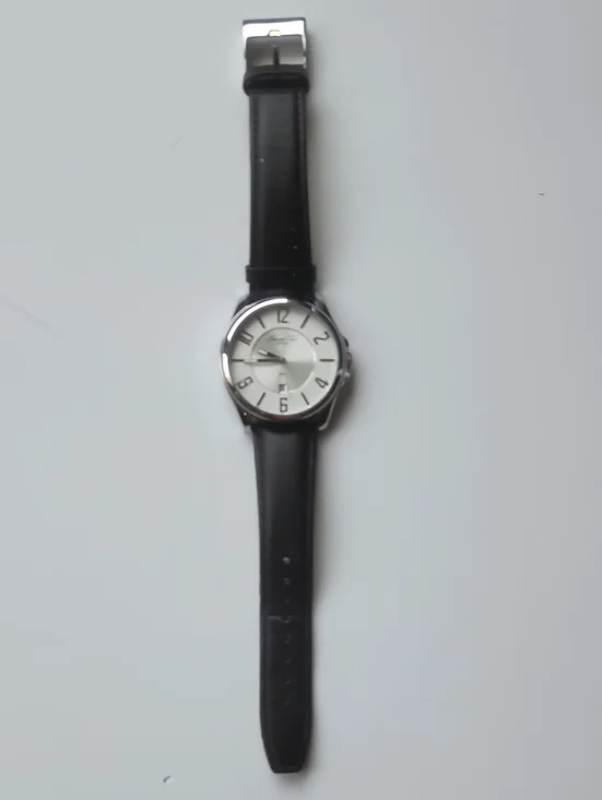 Classic Men's Kenneth Cole Black Leather Strap Watch - Unbranded