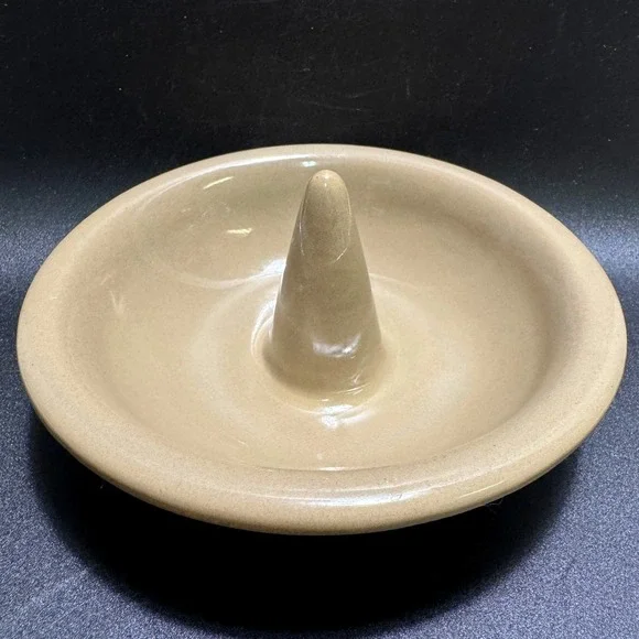 Vintage Hartstone Pottery Apple Baker Stoneware Baking Dish USA Signed Tan
