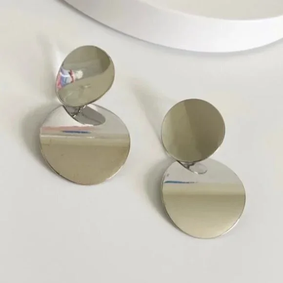 Silvia Statement Earrings (silver color)
