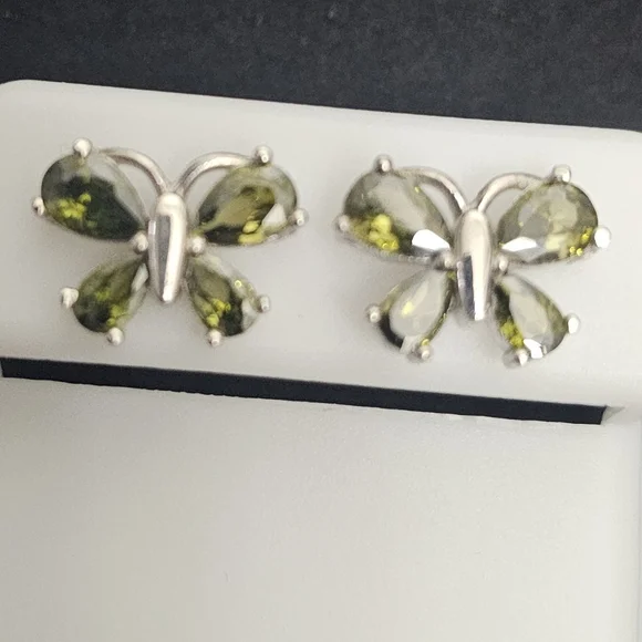 925 Sterling Silver Green Gem Stones Butterfly/ Dragonfly Post Back Earrings NEW