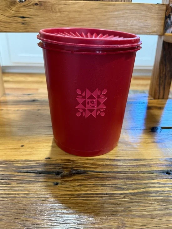 Tupperware Red Decorative Storage Cup with Embossed Motif