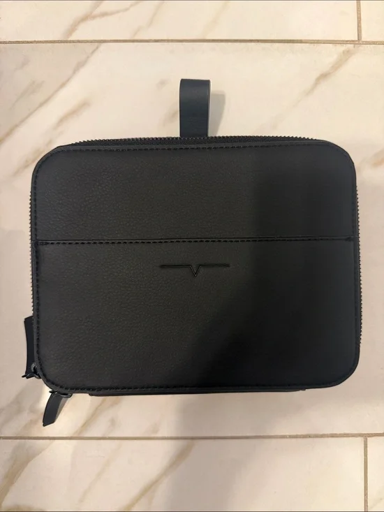 Von Holzhausen- Unisex Black Leather Apple Watch Band Travel Case
