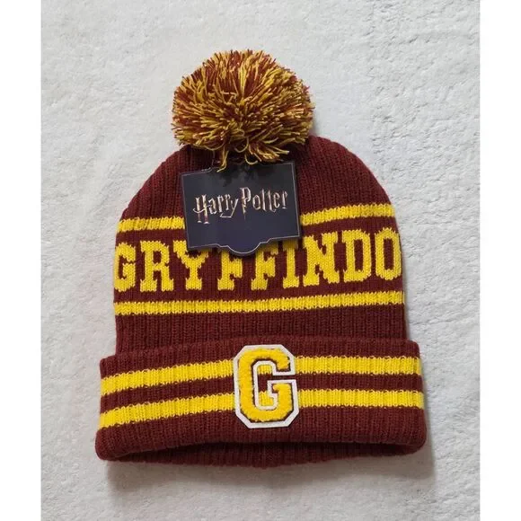 Gryffindor Harry Potter Knit Beanie Pom Pom One Size Burgundy Gold Hat NWT