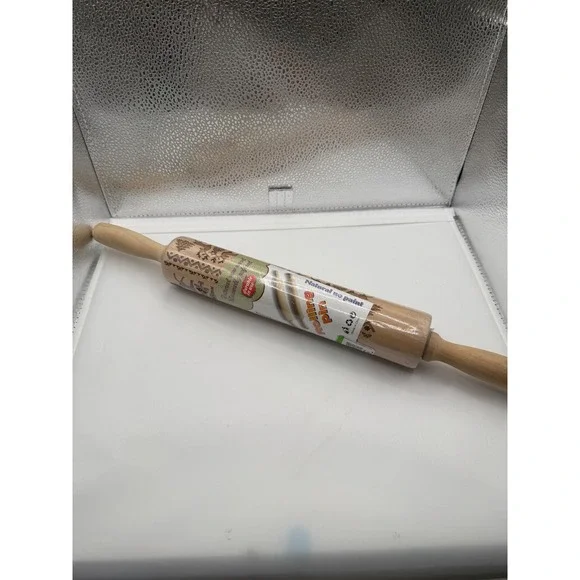 Embossed Rolling Pin Holiday Christmas Reindeer Wood‎ Dough Roller Engraved