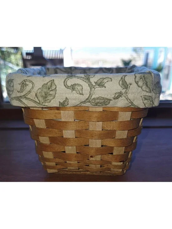 Vintage Longaberger tall tissue basket