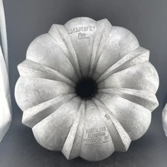 Original Bundt Cake Pan Northland Aluminum Products Minneapolis MINN USA Vintage