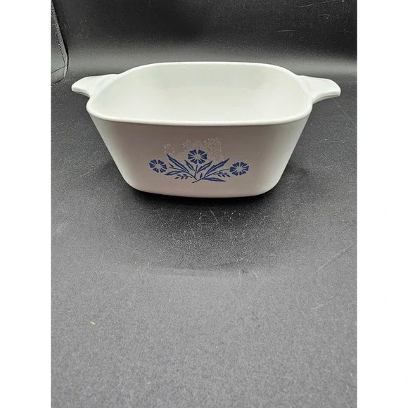 Corning Ware Cornflower Blue 2 3/4 Cup Casserole Dish P-43-B Made in USA