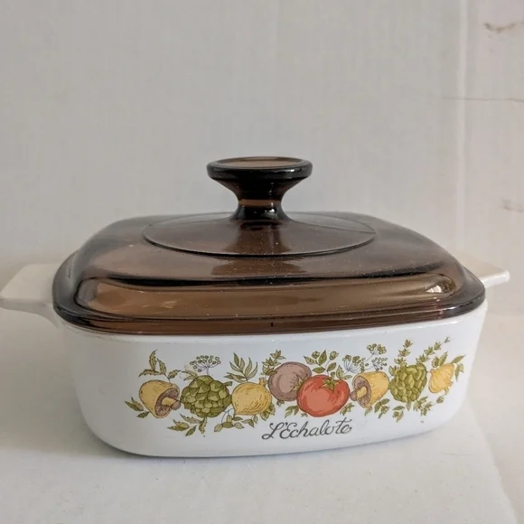 Vintage Corning Ware Spice of Life L'Echalote Casserole dish with lid.