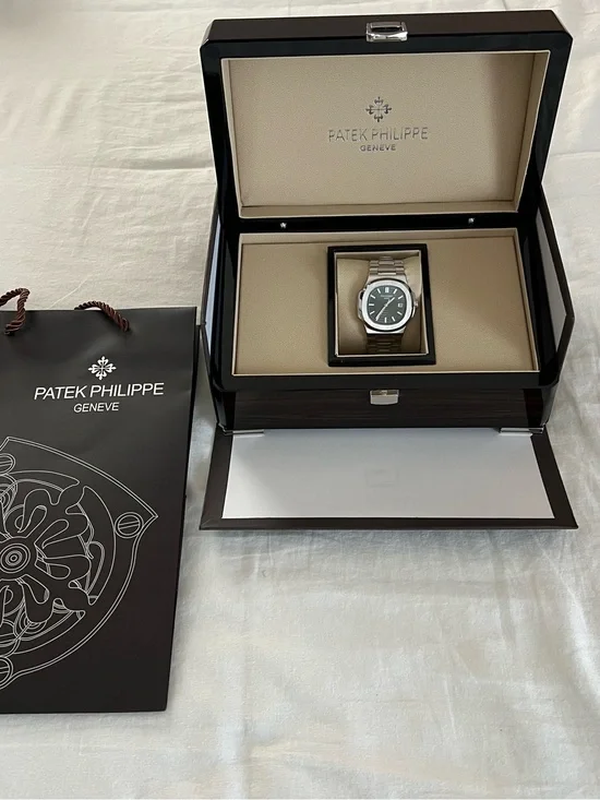 PP Men’s Stainless Steel Watch with Green Dial and Silver Bracelet