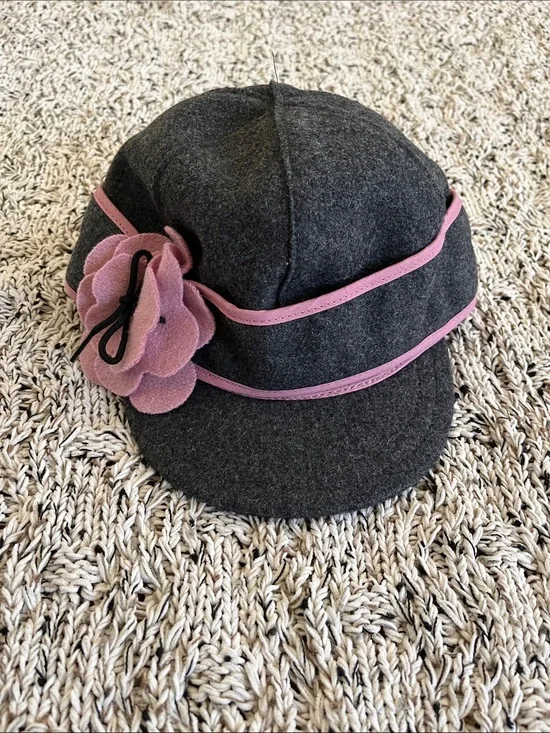 Girls Charcoal Wool Cap with Pink Flower Accent