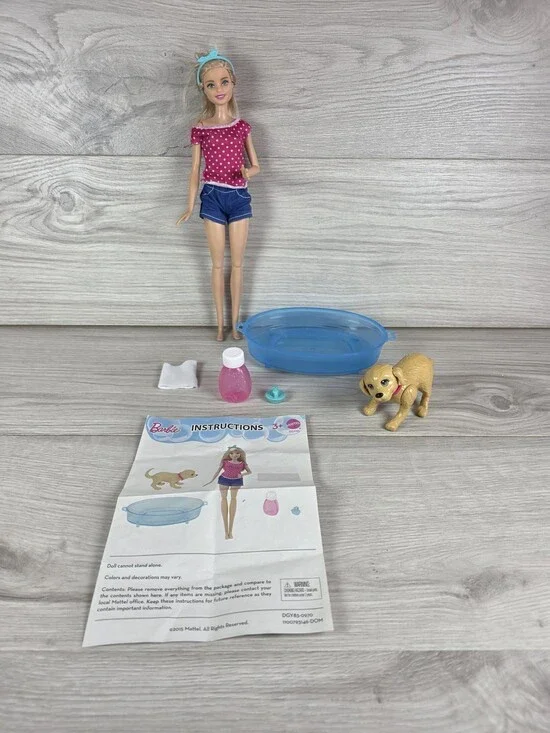 Barbie DGY83 Plastic Doll Playset w Accessories and Instructions Puppy Dog SU39