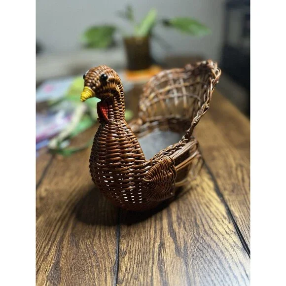 Vintage Wicker Turkey Woven Rattan Bread Basket Planter Farmhouse Country Decor