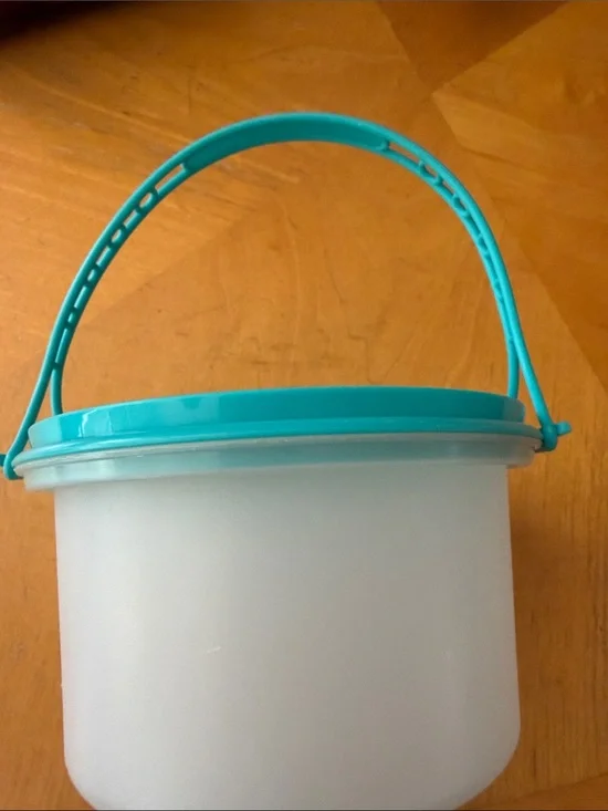 White Storage Bucket with Teal Handle and Lid