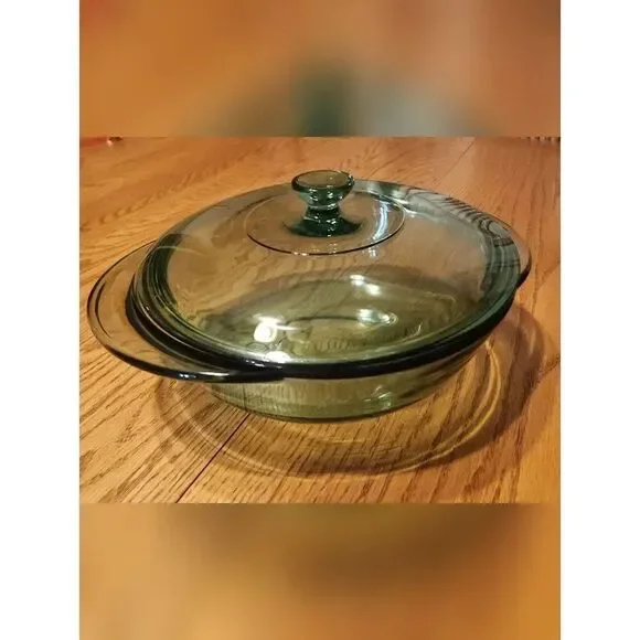 Anchor Hocking Green Glass Round Casserole Dish with Lid - 2 Qt, 2 L