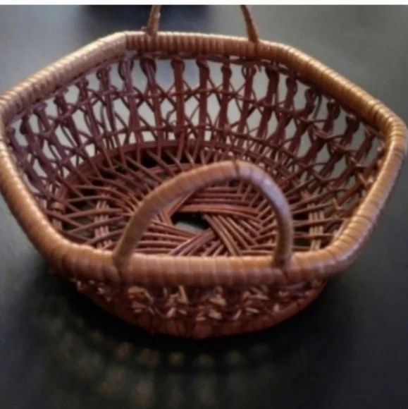 Small Octagon Shaped Wicker Rattan Basket 5.5