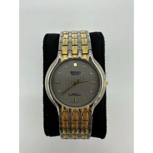 Vintage Seiko Quartz Two Tone Gray Striped Dial Dress Watch 7.5