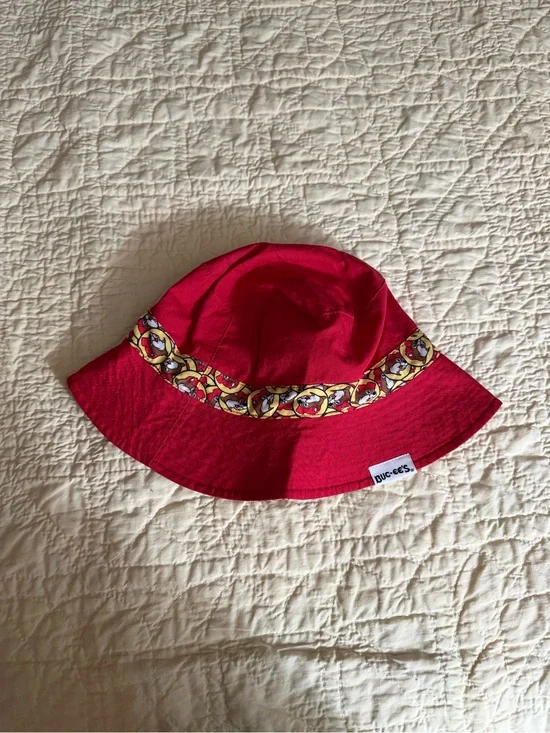 Buc-ee's Red Kids' Bucket Hat size- Youth