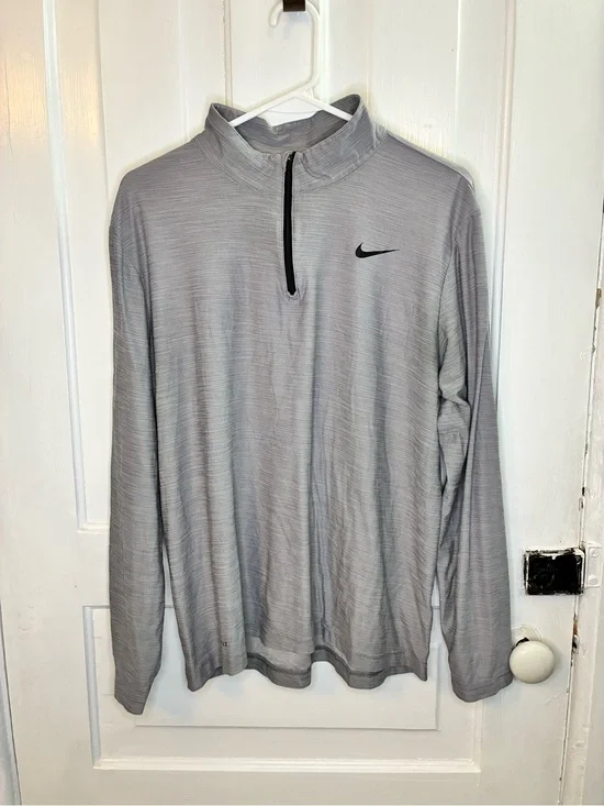 Nike Light Gray Quarter-Zip Long Sleeve Performance Top