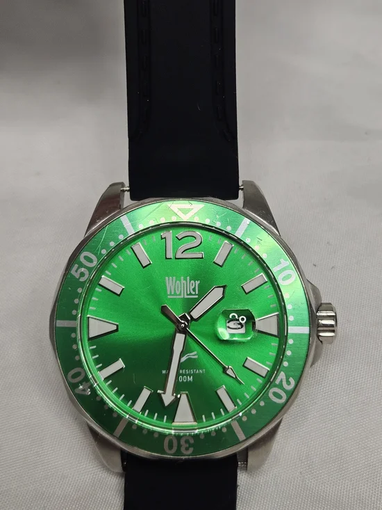 Men's Green Dive Watch with Luminous‎ Markers