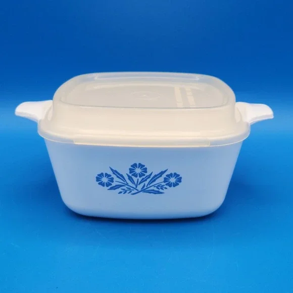 Corning Ware Cornflower Blue P-43-B 2 3/4 Cup 24 oz Casserole Dish with Lid
