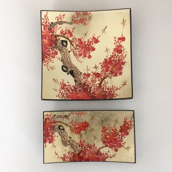 Decorative Lacquered Trinket Tray Set