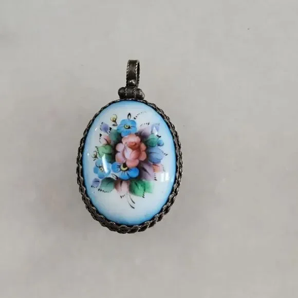 Vintage Russian Finfit Enamel Porcelain Hand Painted Flower Pendant Locket