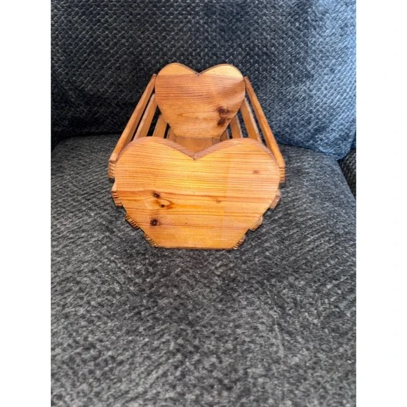 Title: Rustic Wooden Heart Shaped Basket Country Cottage Farmhouse Decor