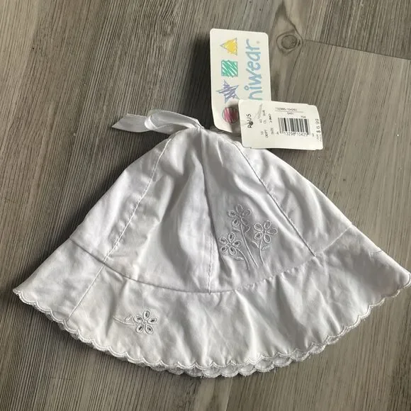 NWT Vintage Babies R Us White Cottage Bow Eyelet Bonnet Baby Hat Size 3-9 Months