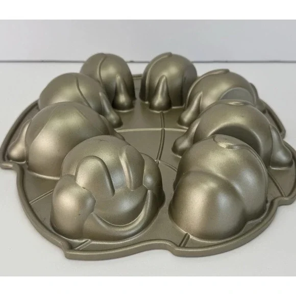 Nordic Ware‎ Caterpillar Cakelet Cake Pan Mold Non Stick Cast Aluminum
