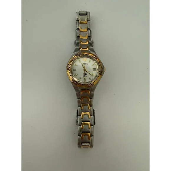 Fossil Blue AM-3425 Two Tone Silver Gold Stainless Steel Watch 100M Water Resist
