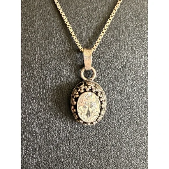 925 Sterling Silver Oval Clear Gemstone Pendant Necklace Vintage boho native