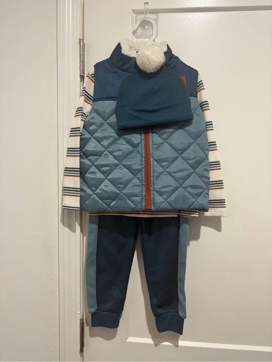 Kids Quilted Blue Puffer Vest & Beanie Set - Cozy Winter Accessory