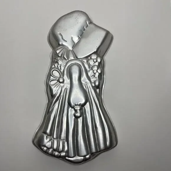 Wilton 1975 HOLLY HOBBIE Cake MOLD Pan Vintage Aluminum‎ Farmhouse Cottage Core