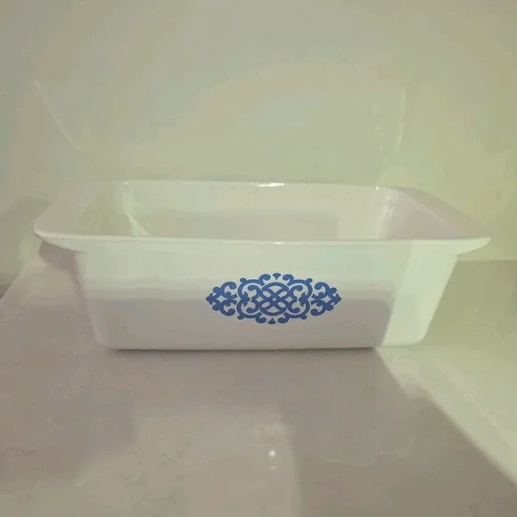 VINTAGE Corning Ware Shell Oil Promo Blue Medallion P-315-B 9