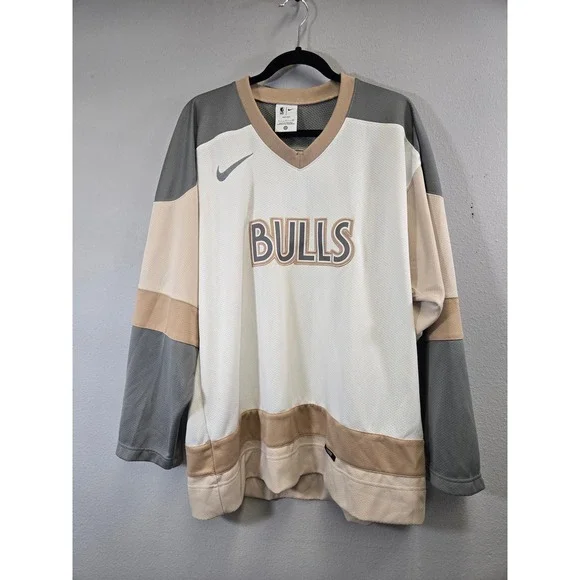 Nike Chicago Bulls City Edition NBA Shooting Shirt Jersey Cream Tan Grey Small