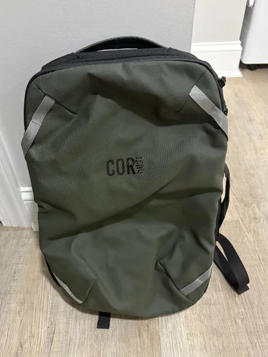The Island Hopper Travel Backpack 28L