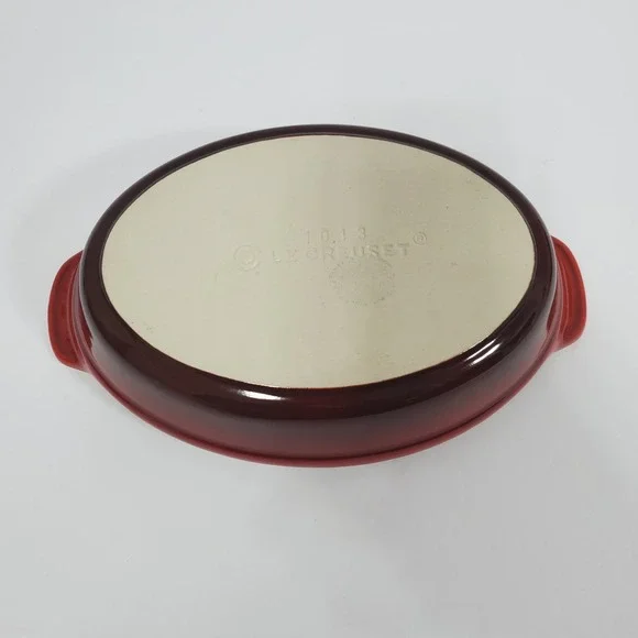 Le Creuset Oval Au Gratin Dish 10in Red Cream Stoneware Baker 10