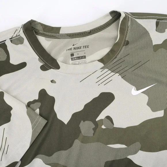 Nike Dri-FIT Camo Print Training Running Green Short Sleeve Mens Large T-shirt