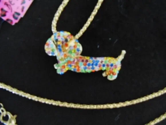 New Y2K Betsey Johnson Dachshund Pave Crystal Doxie Pendant Charm Necklace