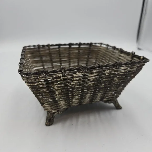 VTG Brass Square Woven Basket‎ 5.25