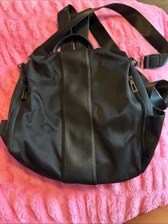 Black Convertible Sling Backpack - Modern Everyday Carry