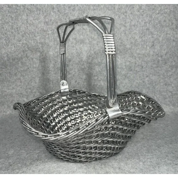 VTG‎ Silver Tone Metal Woven Wire Basket With Fold Down Handle Decor Centerpiece