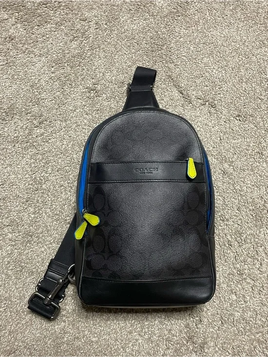 Men’s Coach Leather Signature Body Bag Crossbody Backpack