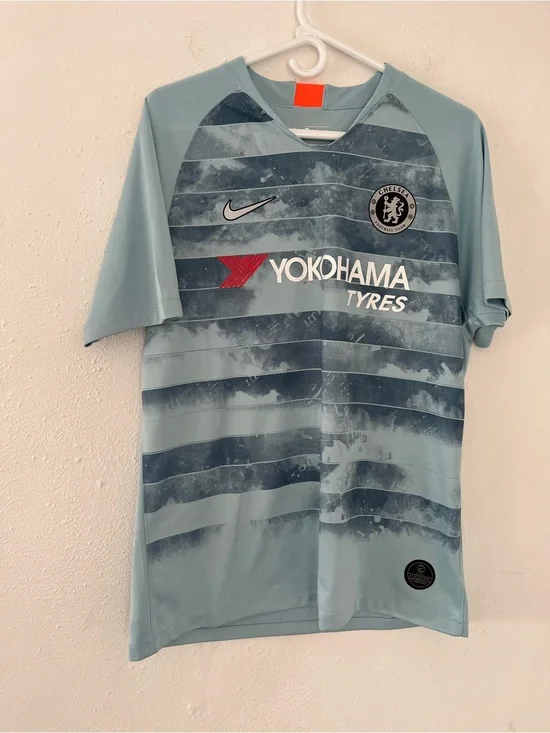 Nike Chelsea Away Jersey - Light Blue and Navy Accents