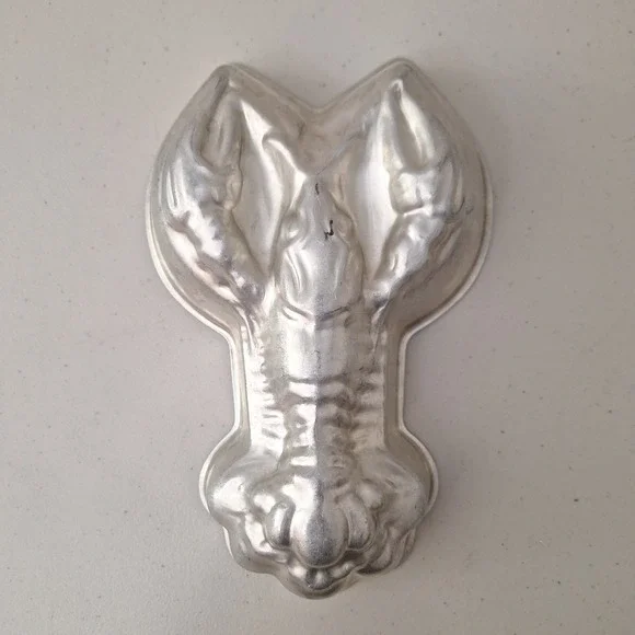 Vintage Silver Lobster Wall Hanging Jello‎ Cake Mold MCM Gold Girls