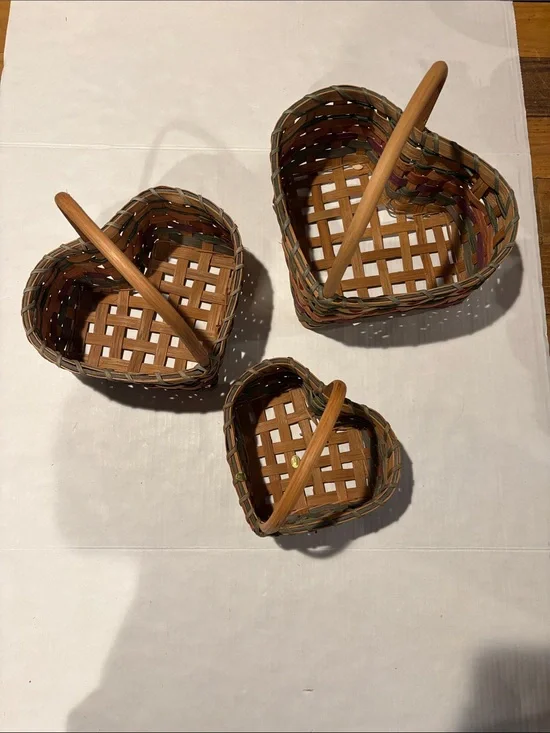 Heart-Shaped Woven Basket Set in Brown - 3 Piece
