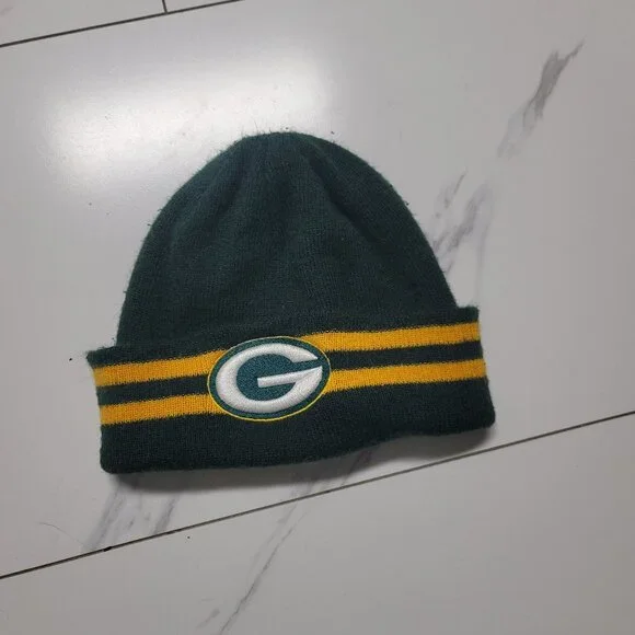 Kids Green Bay Packers beanie hat - no size tag