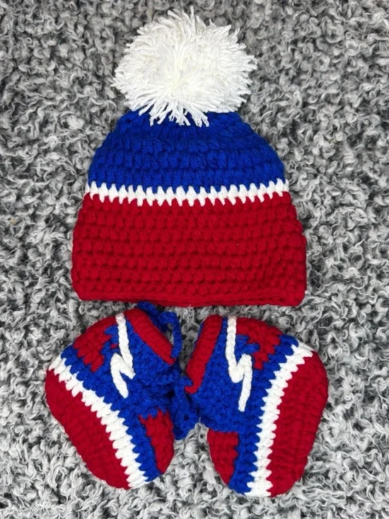 Handmade Kids Pom Beanie and Booties Set - Red, Blue & White 🧶