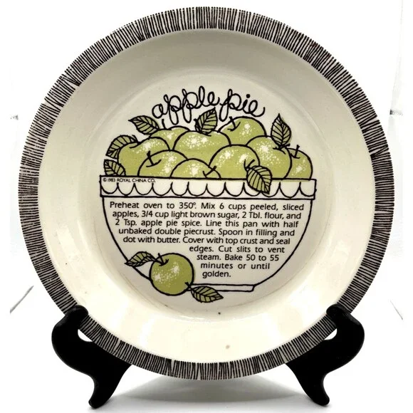Vintage 1983 Royal China Country Harvest Apple Pie Recipe Baking Pie Plate USA
