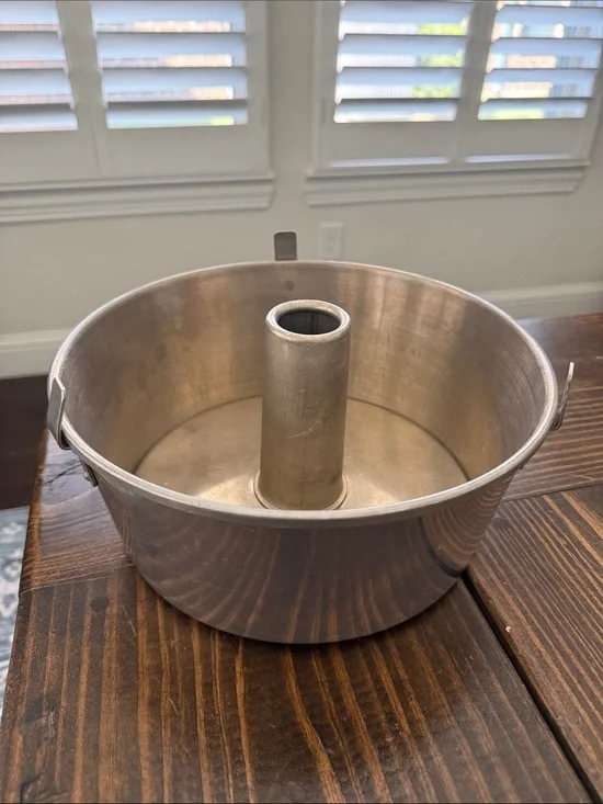 Classic Silver Aluminum Angel Food Tube Pan